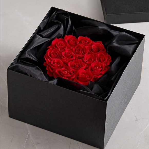 Forever Roses - Picture 6 of 7